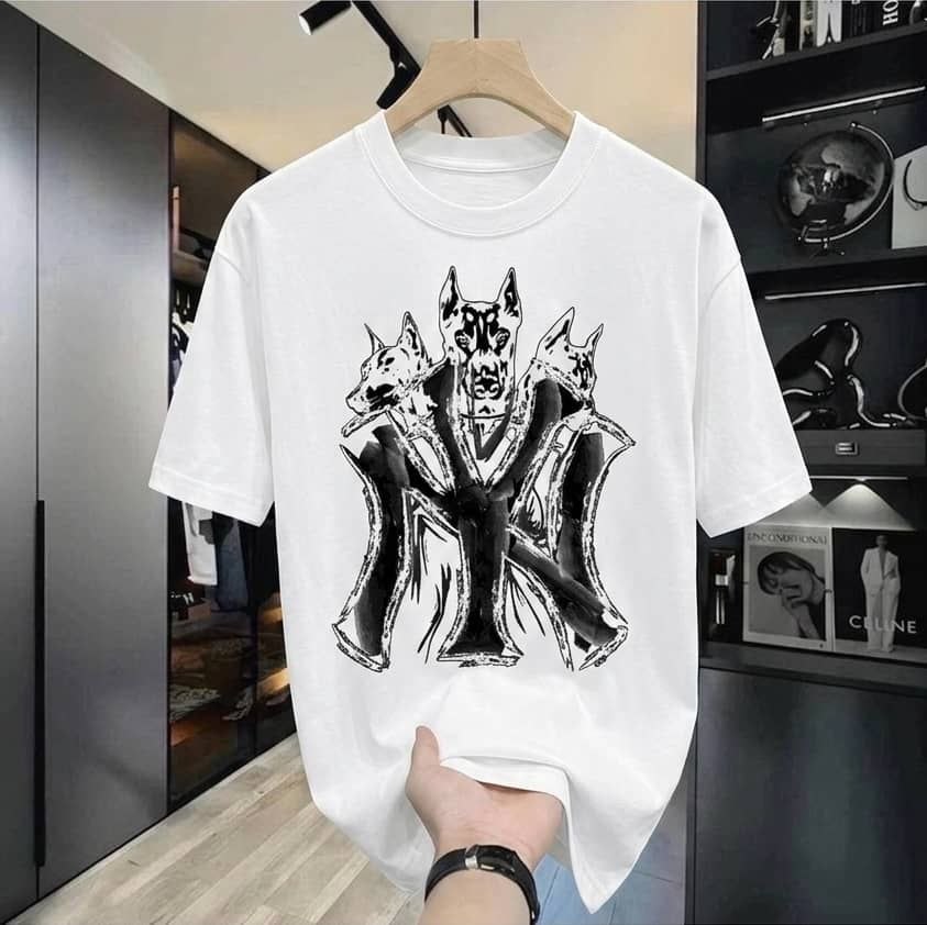 تيشيرت شبابي بطابع جريء وتصميم مميز